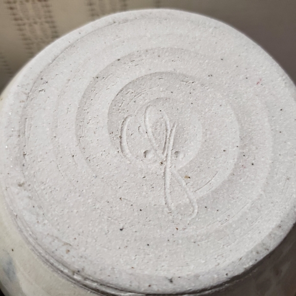 Rustic Country Pottery Pitcher and Sugar Bowl - Picture 8 of 8